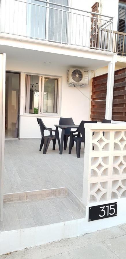 Eros Maisonette In Latchi Area Just 700 Meters Or One-Minute Drive From Polis Municipal Beach Zewnętrze zdjęcie